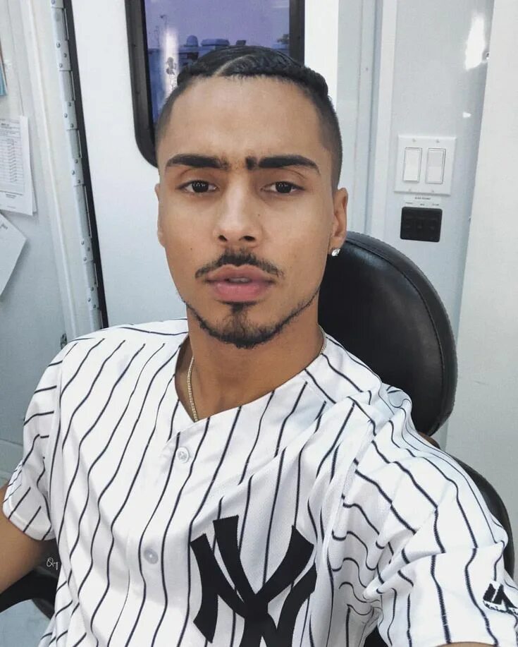 Куинси браун. Quincy Brown. Quincy. Квинси Браун.