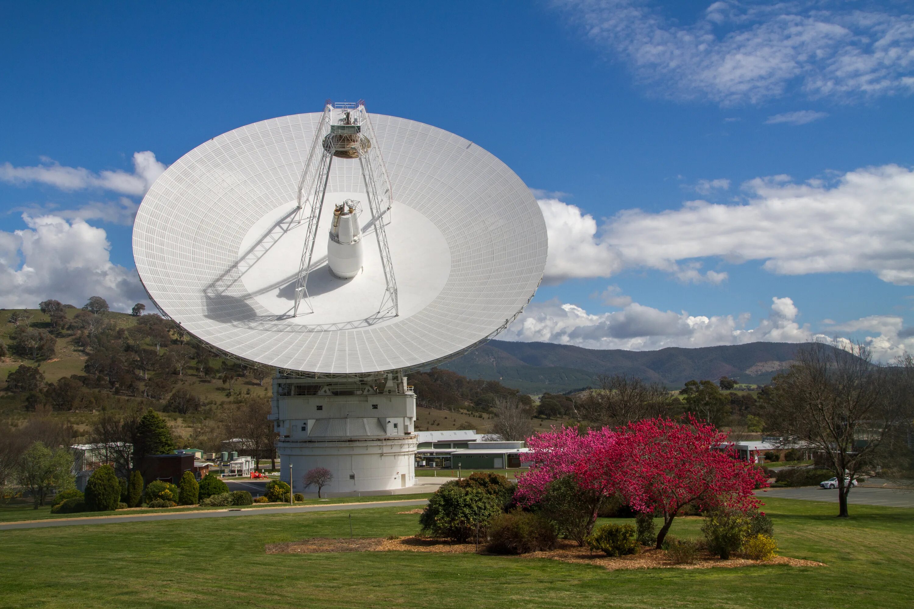 Communication complex