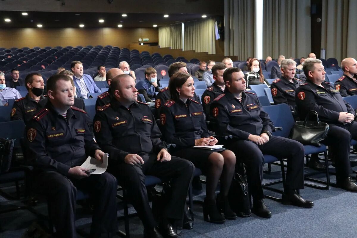 Здания росгвардии фото Видео пожара в здании Росгвардии Петербурга на Измайловском проспекте в Петербур