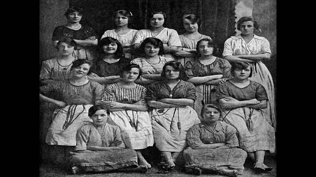 Франческо лентини фото. Кто родился 27 ноября. Эрнст фольмар. Известные люди родившиеся 16 октября. Человек родился в 1900.