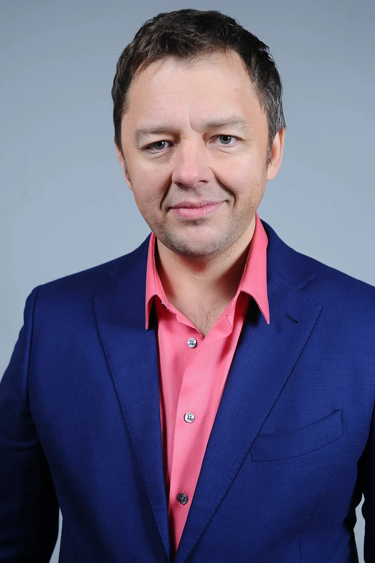 Актер ведущий программы