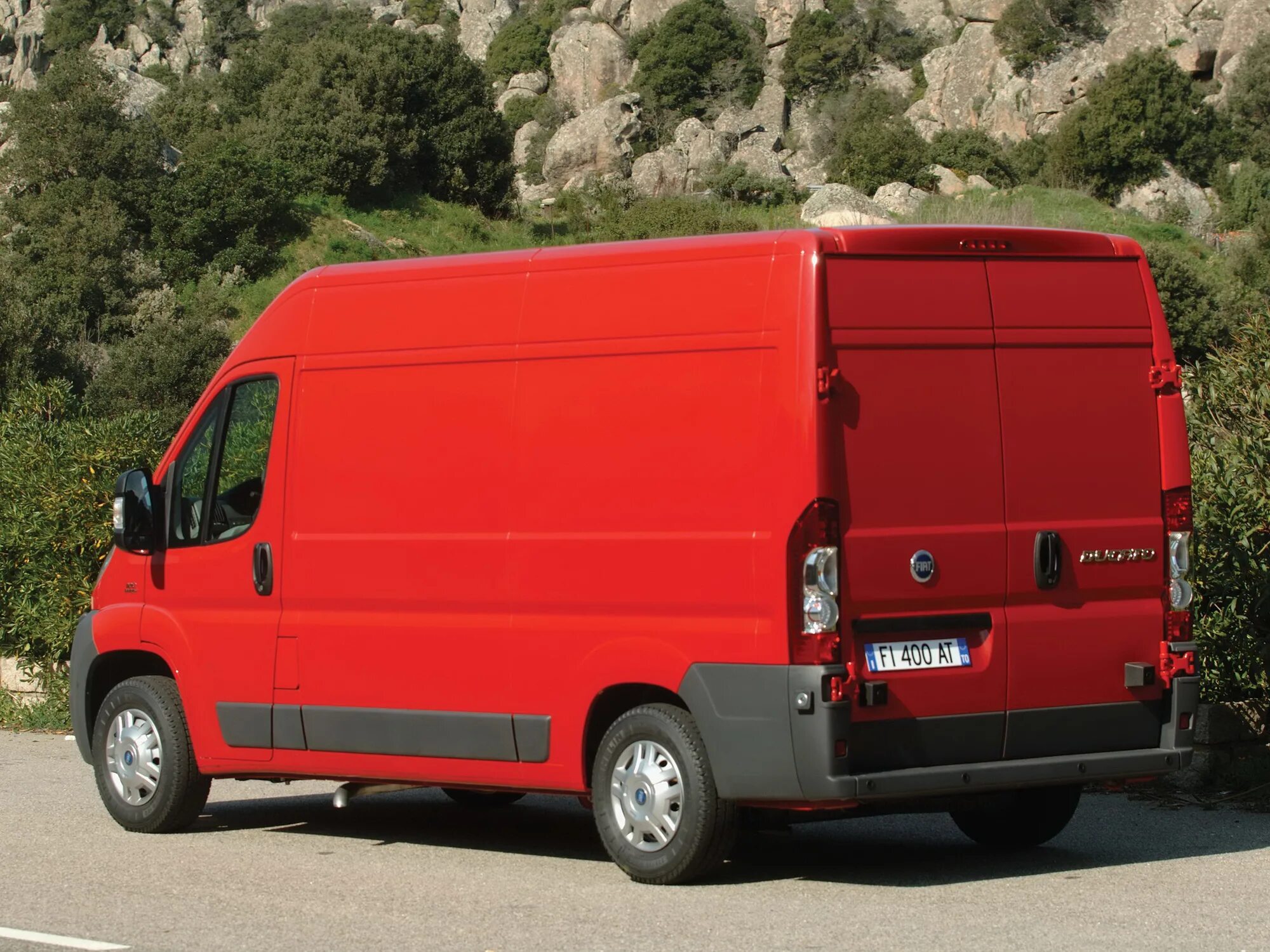 Fiat ducato iii. Фиат Дукато. Фиат Дукато фургон. Фиат Дукато грузовой фургон. Фургон Фиат Дукато 2.