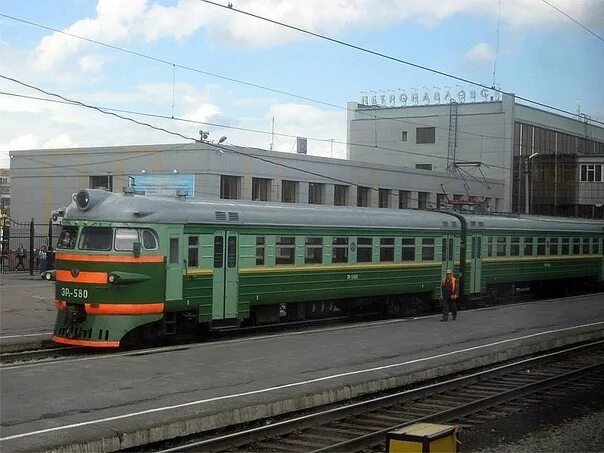 Омск петропавловск. Петропавловск поезд. Электричка петухово петропавловск. Поезд омич. Электропоезд омск исилькуль.