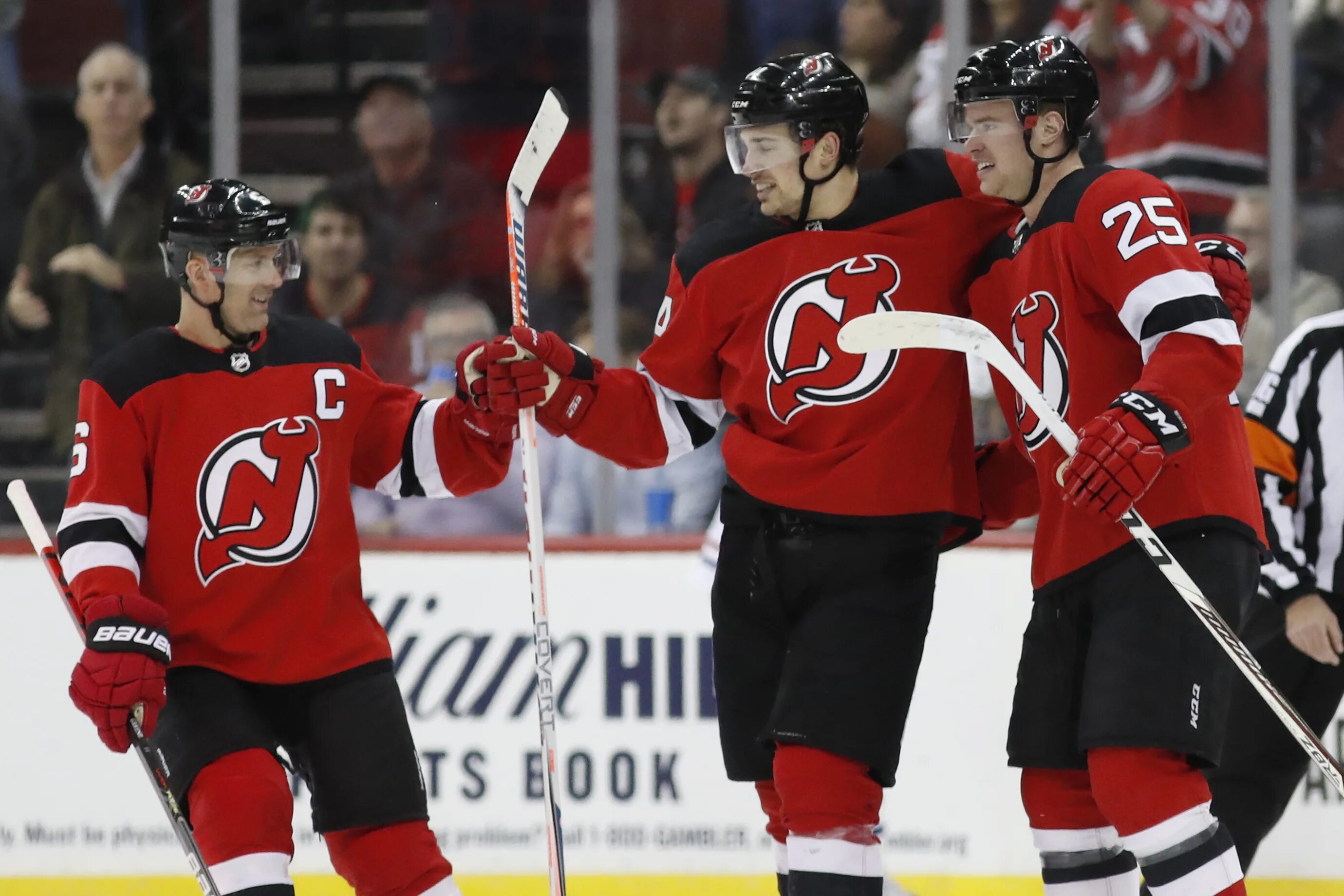 New jersey devils. Нью джерси Дэвилз. НХЛ Девилз. NHL New Jersey Devils. Игроки New Jersey Devils.