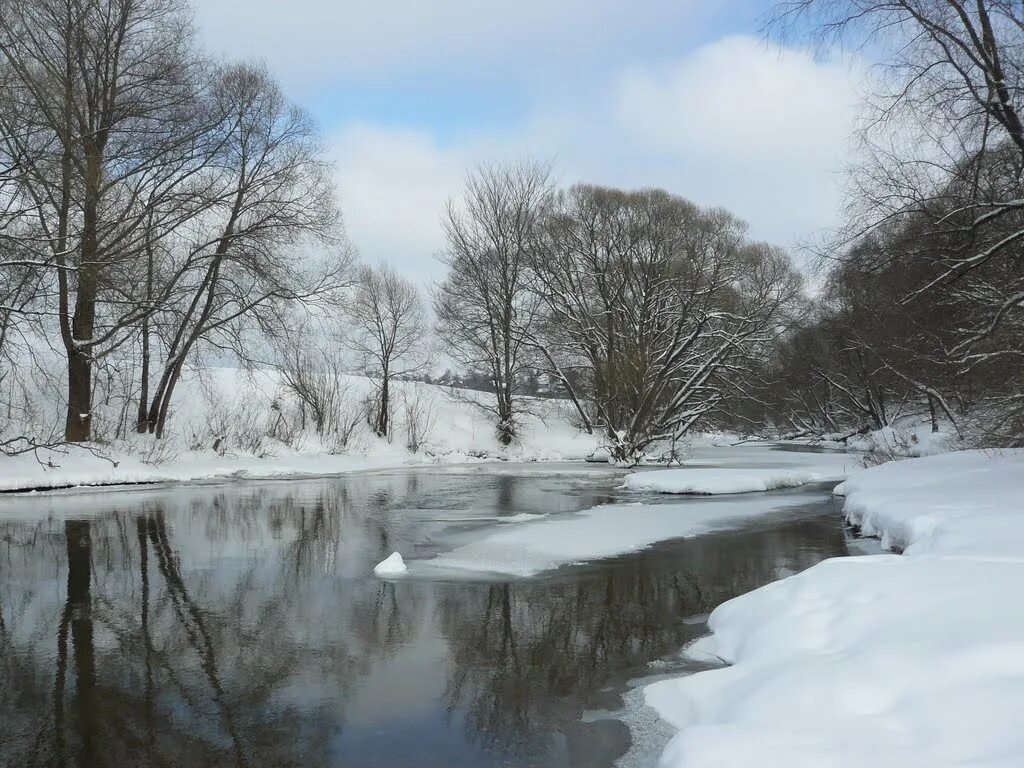 малоярославец зимой. зима малоярославец женский монастырь. зимний малоярославец. малоярославец музей зима. зимний малоярославец.