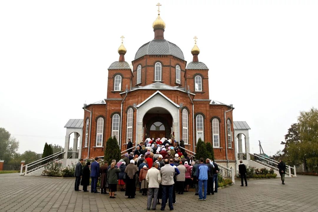 Краснокумское георгиевский ставропольский край. Храм Святой Троицы село Краснокумское. Село Краснокумское Георгиевский. Магазин макутия село Краснокумское. Ставропольский край, Георгиевский район, с. Краснокумское.