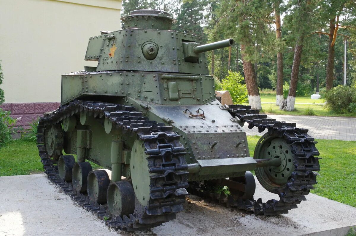 Какими были танки в начале. Танк т-18 МС-1. Т-18 МС-1. Т-18 танк СССР. Советский танк МС-1.