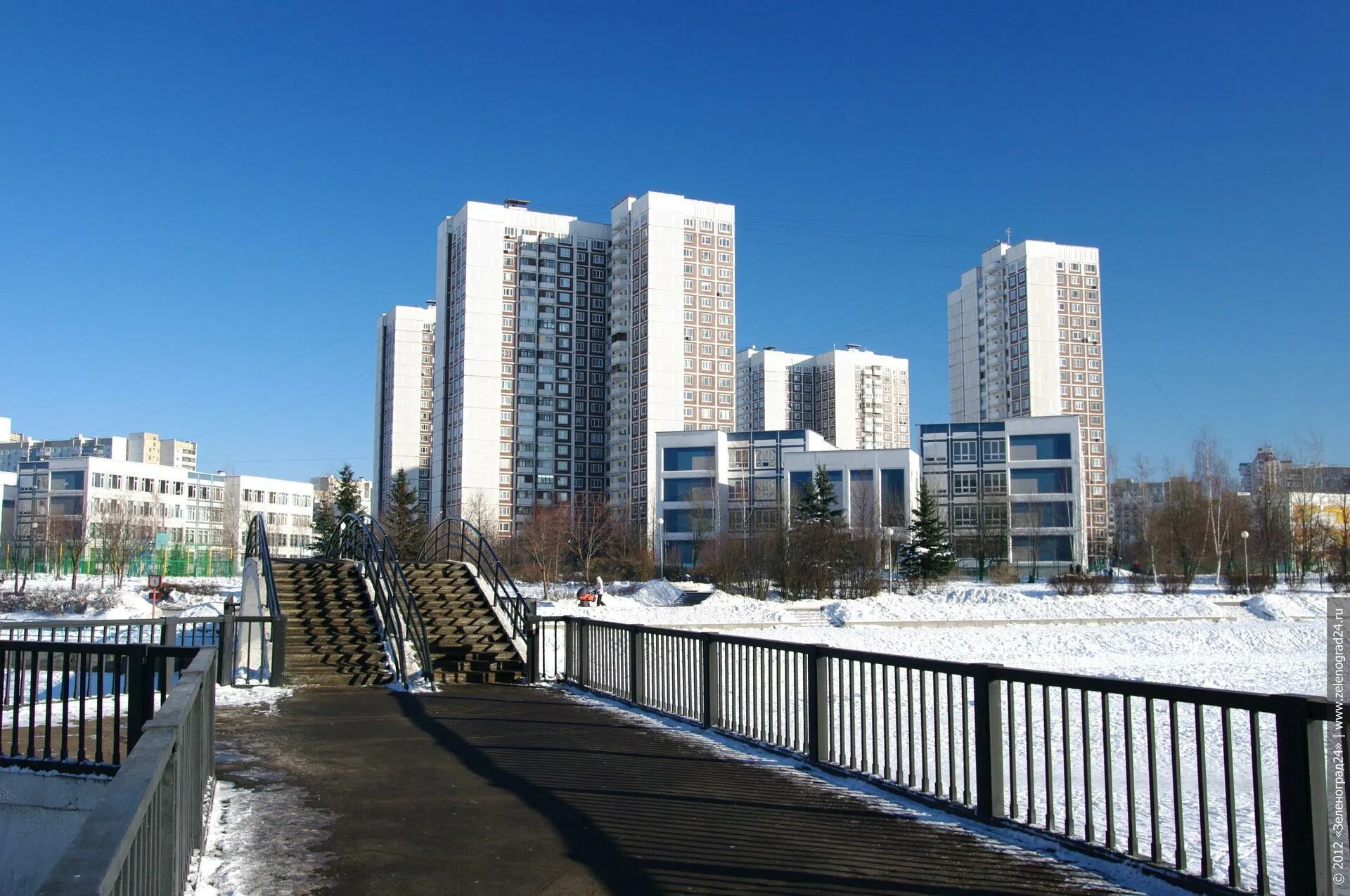 Новые города за 15 лет. Зеленоград город Спутник. Зеленоград Московская область. Зеленоград 15 микрорайон. Зеленоград район Москвы.