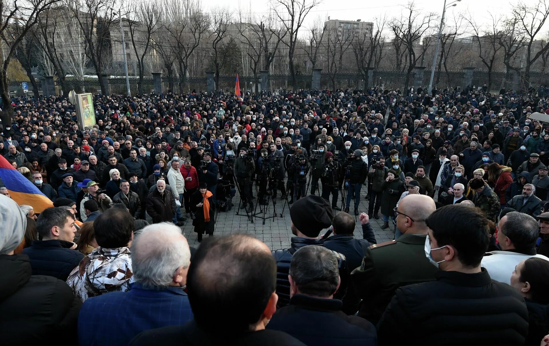 Митинг Армении против Пашиняна. Никол Пашинян на митинге. Оппозиция Армении. Вести армяне