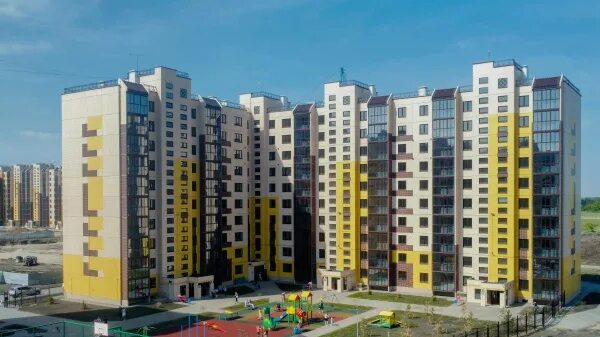 Стройбетон омск продажа квартира. Стройбетон. Амурская 6. Дом на Орджоникидзе в Омске новостройки зелёные дома 28 Северная. Амурская 1а к5.