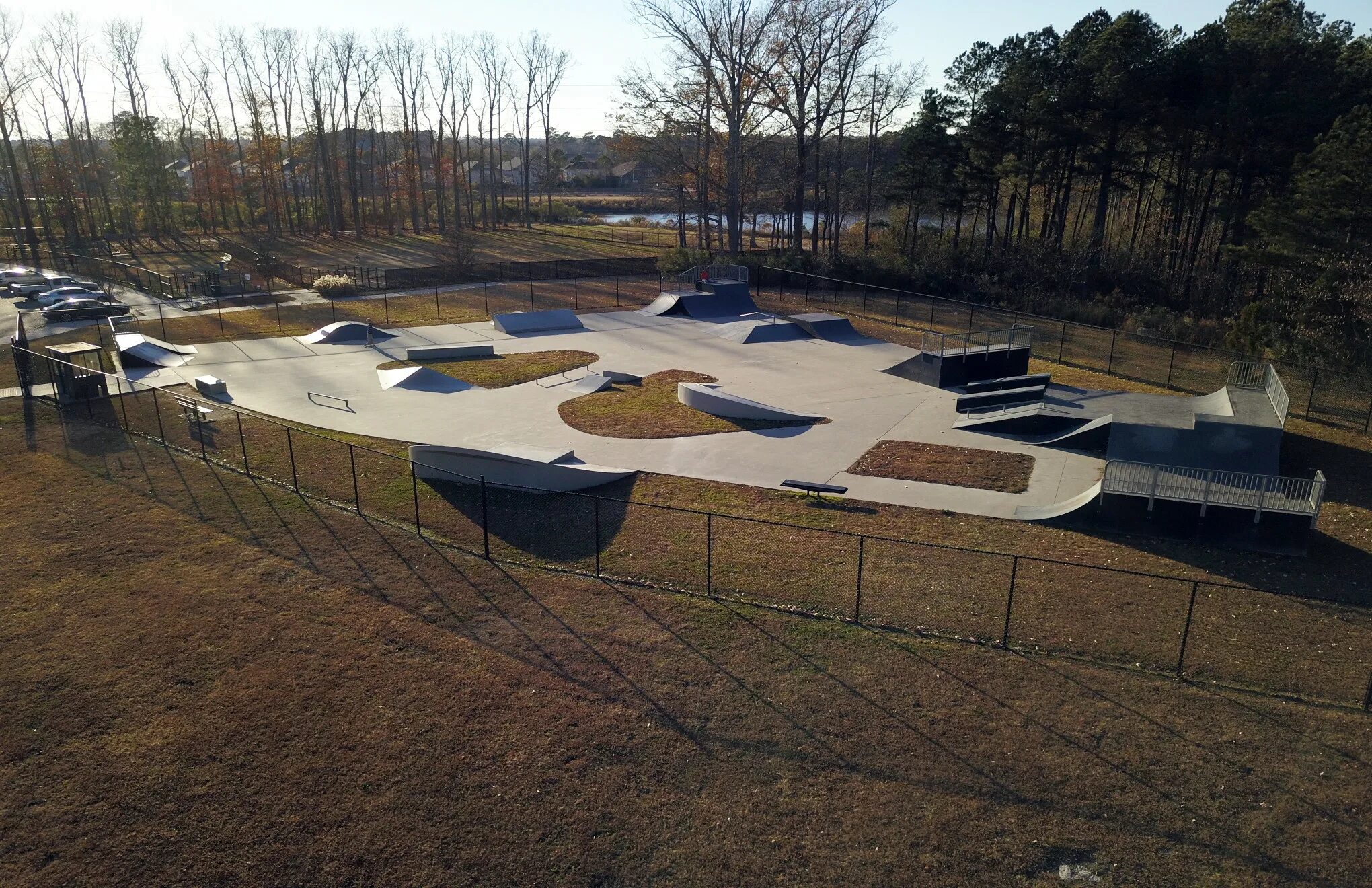 Скейт парк скитские пруды. Мини сплайн скейт парк. Скейт парк сосенки. Шэньчжэнь скейтпарк. Скейт парк керчь.