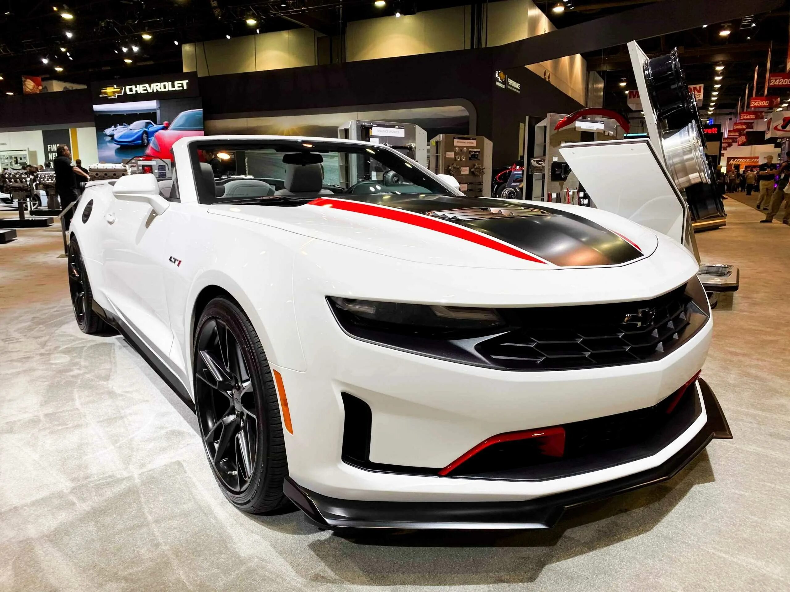 Шевроле новые цена фото. Шевроле Камаро 2021. Chevrolet Camaro SS 2021. Новый Шевроле Камаро 2021. Новый Шевроле Камаро 2023.