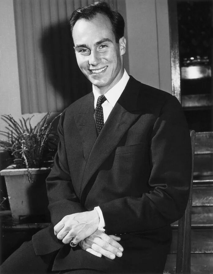 Агахан 4. Имам агахан. Принц агахан. Карим ага-хан iv. Принц карим ага хан 4.