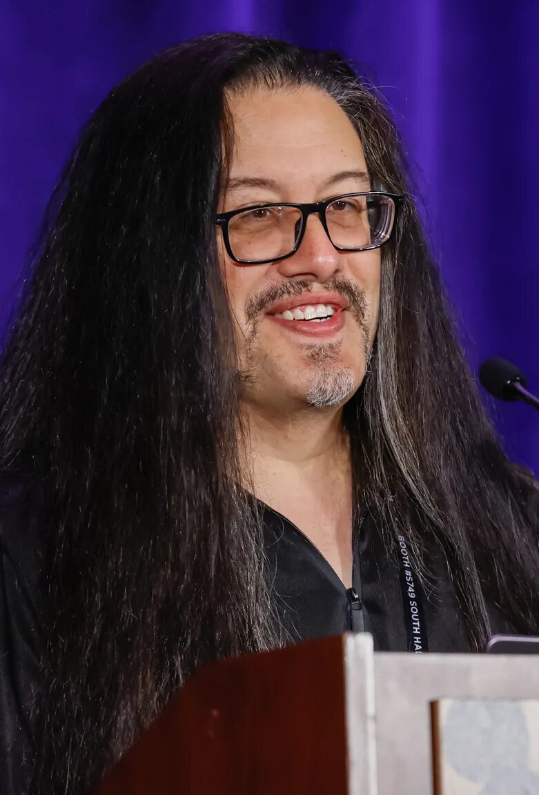 Джон ромеро id software. John romero. Джон кармак и джон ромеро. Джон ромеро молодой. John romero.