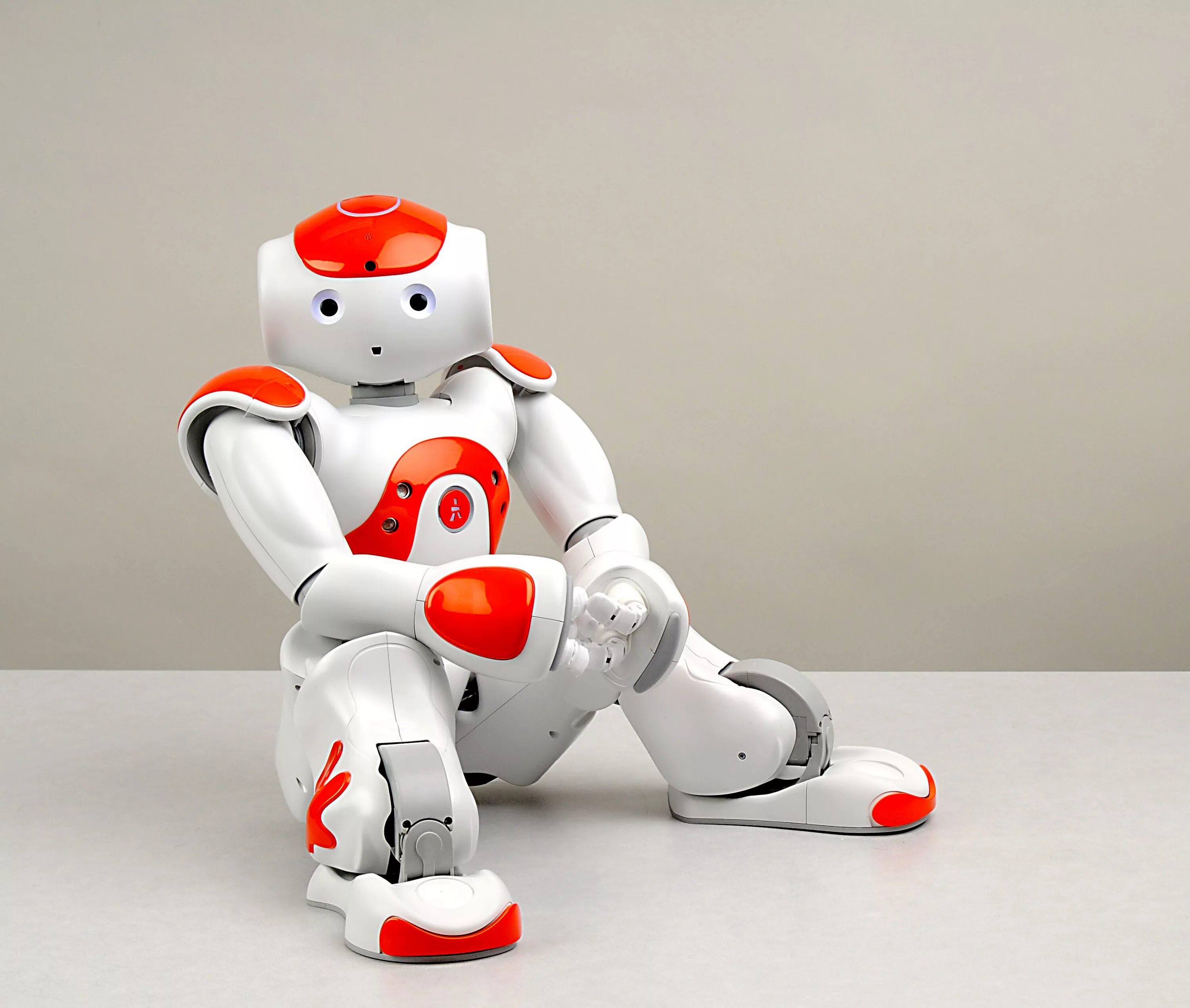 Робот нао. Nao (aldebaran robotics).. белый робот. известные роботы.