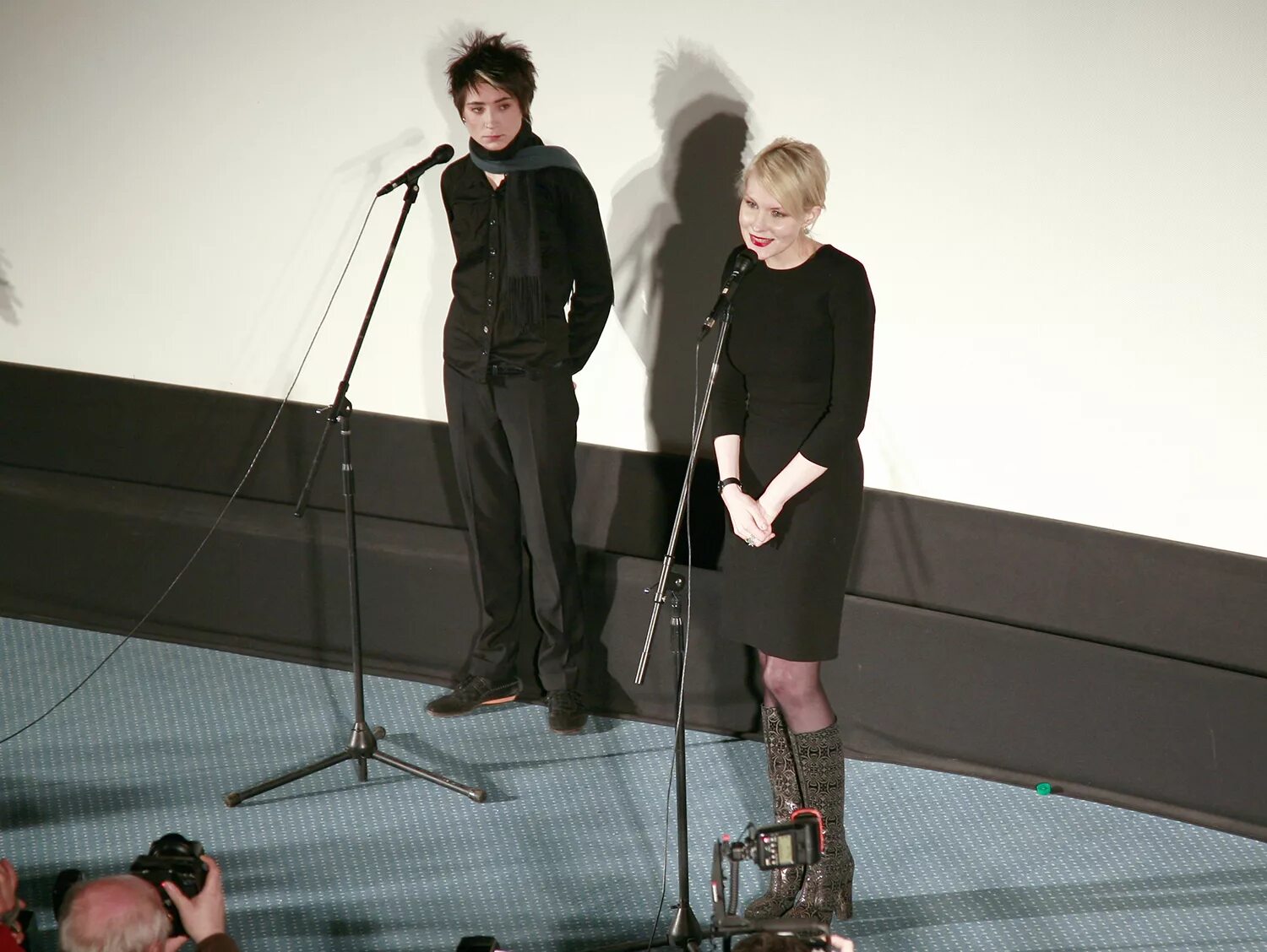 Фото свадьбы земфиры и литвиновой. Рената Литвинова и Земфира. Земфира и Литвинова. Рената Литвинова и Земфира фото. Рената Литвинова и Земфира 2020