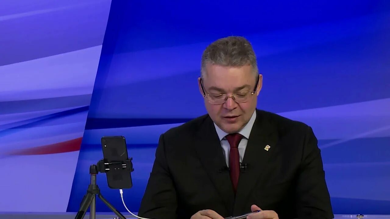 Прямая линия губернатора ставропольского. Прямая линия владимирова губернатора ставропольского. прямая линия с губернатором. прямая линия губернатора ставропольского 14 апреля.