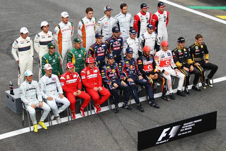 Команда формулы 1 8. Formula 1 команды. Формула 1 2012. Команды формулы 1 2012.