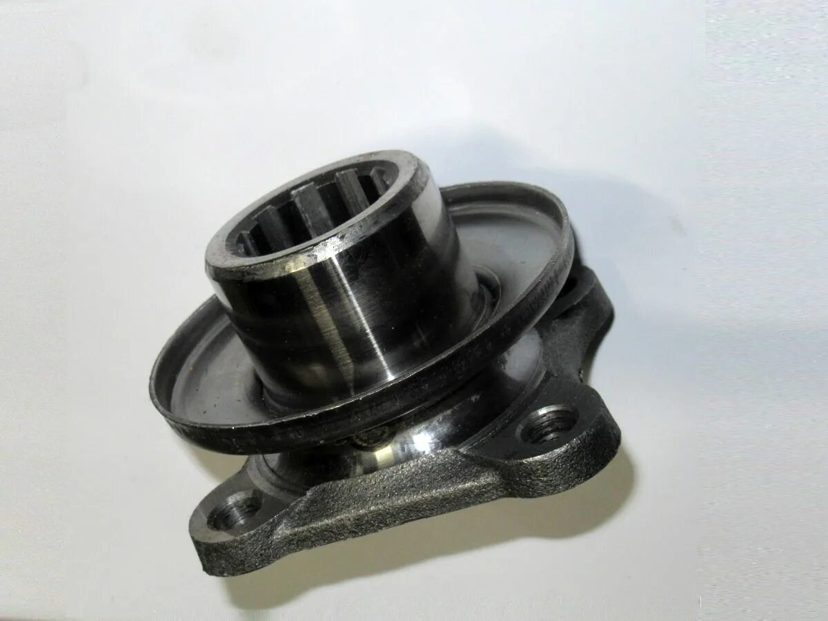 53-2201100 фланец редуктора заднего моста валдай. Фланец редуктора заднего моста газ 3302. Фланец ступицы переднего моста газель 4 4. Фланец кпп газ 21. Фланец моста газ.