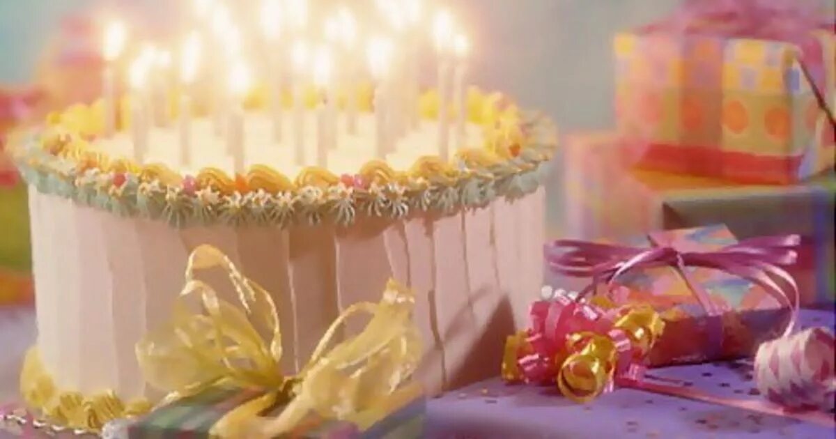 Рождения марине картинки. С днём рождения Марина. С̠ д̠н̠е̠м̠ р̠о̠ж̠д̠е̠н̠ь̠я̠ Марина. С днём рождения Мариночка. Мариночка с днём рождения поздравления.
