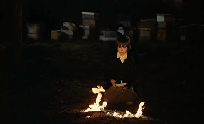 дух улья. дух улья. дух улья. дух улья. дух улья постер.