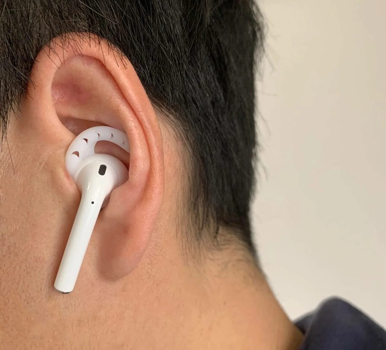 Airpods выпадают из ушей