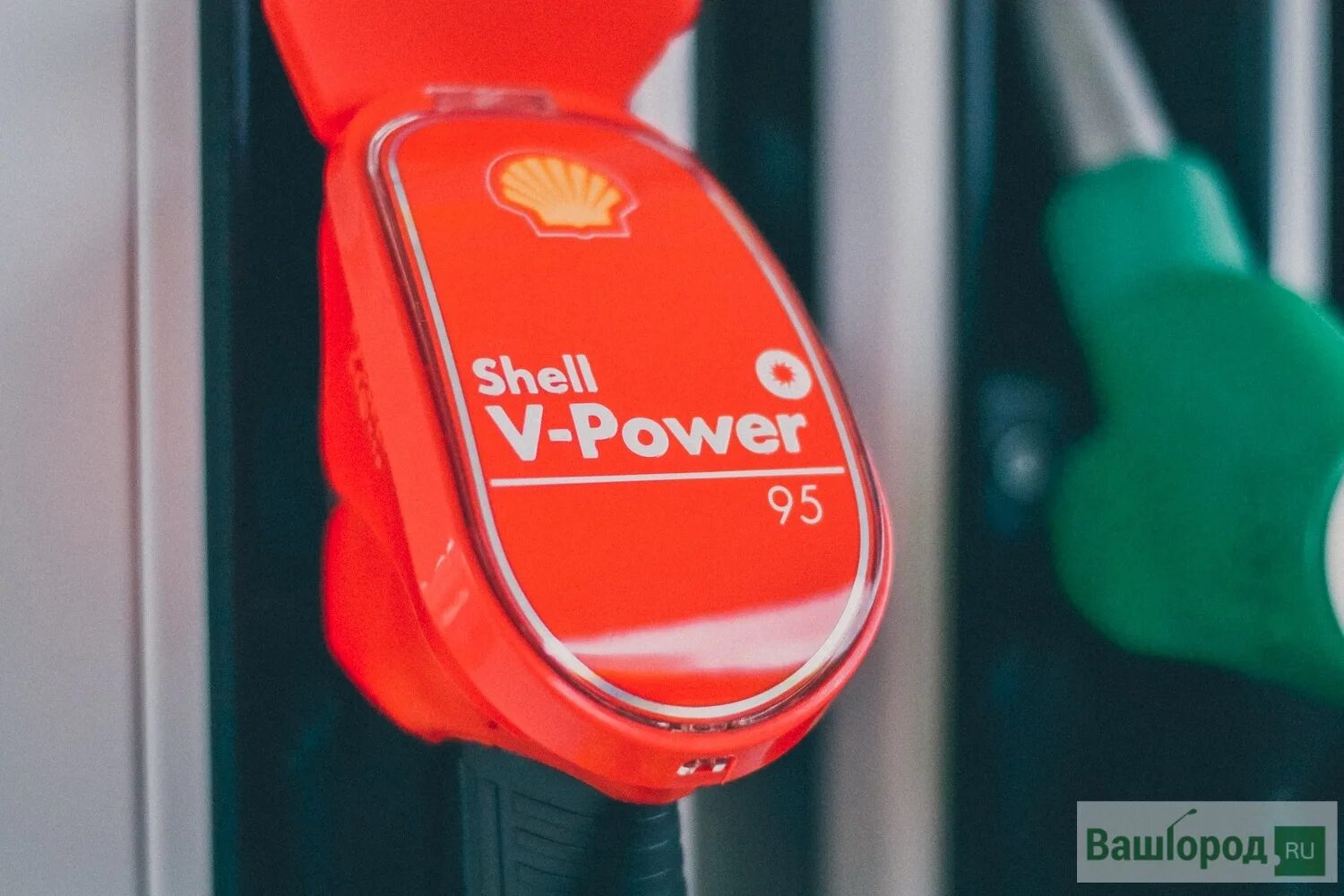 Shell v Power 95. Топливо Shell v Power. Shell v-Power реклама. Shell v Power 100. Пауэр шелл