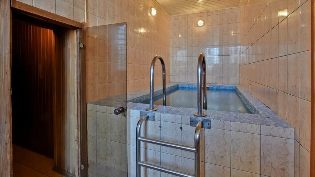 Бани на енисейской в омске. Бани на енисейской в омске. Сауна енисейск. Барин енисейск сауна. Сауна енисей в оренбурге на котова.