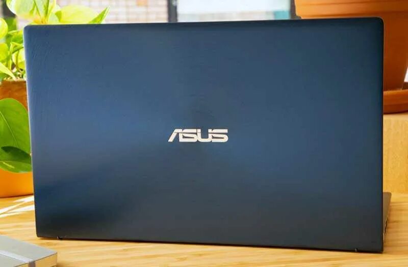 Ноутбук asus zenbook 14 ux3402va. Ноутбук ASUS ZENBOOK 14 ux433. Ноутбук асус ультрабук 14 со светящимся логотипом. ASUS ZENBOOK 14 ux3402va-kp308. Ux433ua.