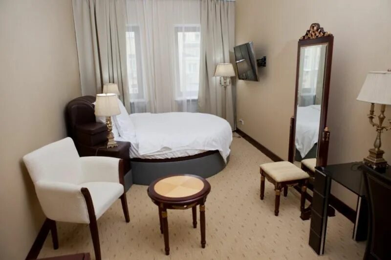 Румс бутик отель москва. Отель румс. The rooms boutique hotel николоямская ул. Голден румс отель. Бутик отель москва.