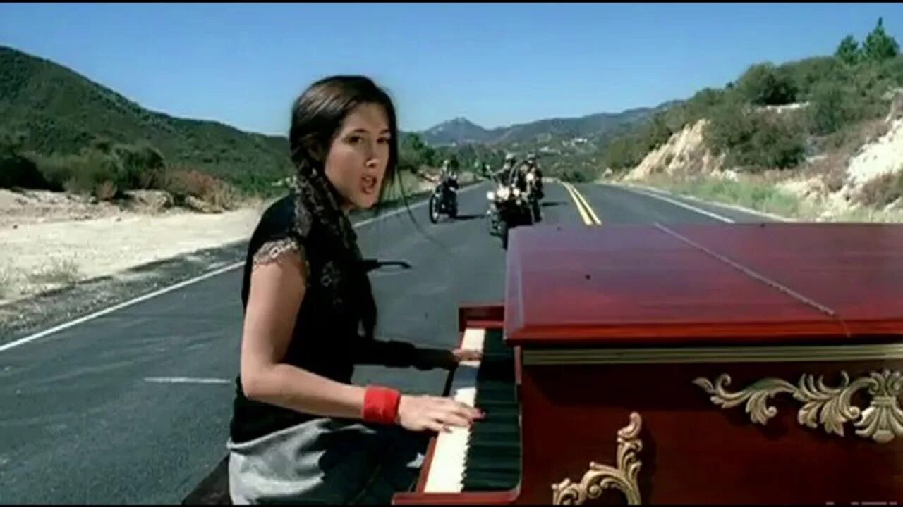 Vanessa Carlton 2022. Vanessa Carlton a Thousand Miles обложка. Vanessa Carlton a Thousand Miles Rus. Carlton a thousand miles