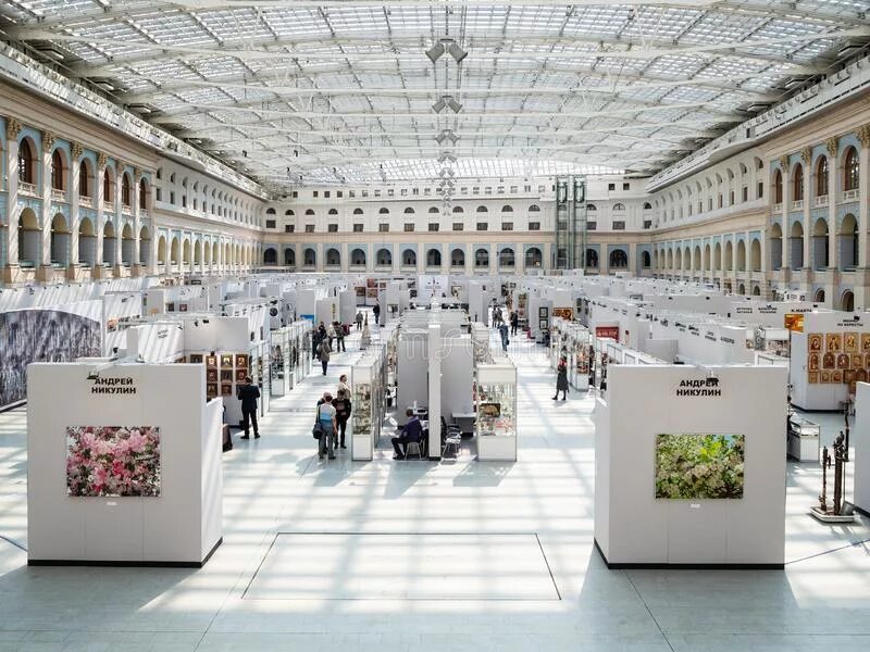 Гостиный двор Москва выставка 2022. Гостиный двор Москва выставка. Art Russia 2019 Гостинном дворе. Арт москва гостиный двор