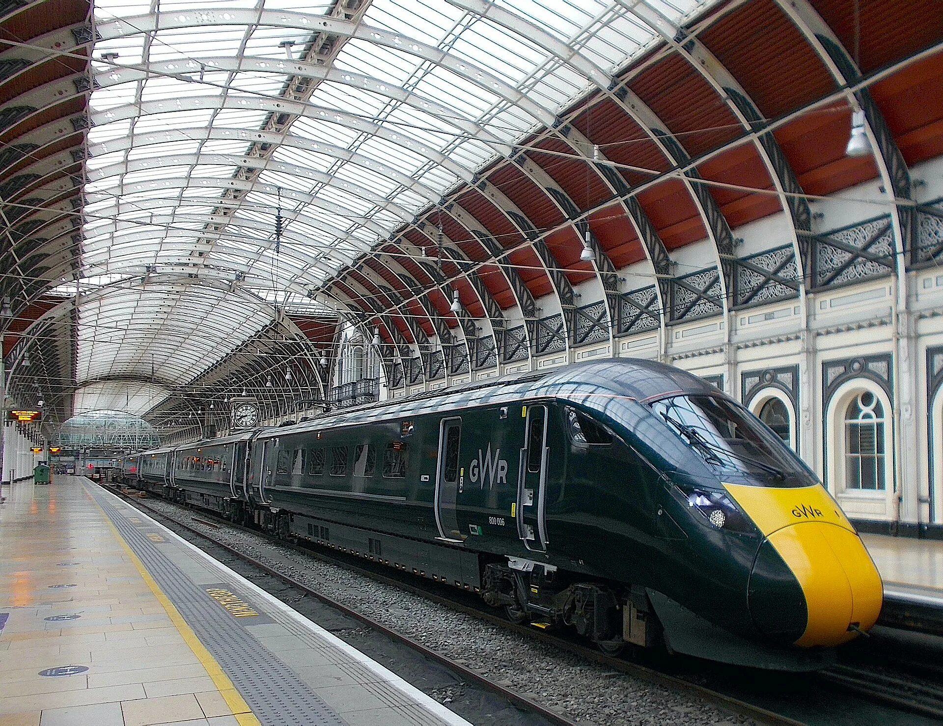 British Rail class 800. Great Western Railway class 800. Железнодорожный транспорт Великобритании. Дизель-поезда Великобритании. Bi train