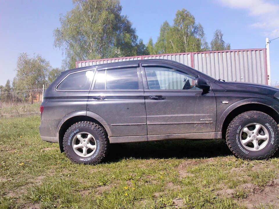 Кайрон размер шин. SSANGYONG Kyron 265/75/16. 265/70 R16 Кайрон. Колеса 245/75 r16 на Санг енг Кайрон. САНГЕНГ Кайрон 265/70 16.