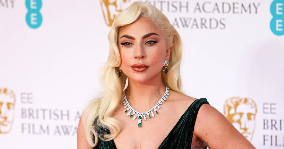 Леди Гага 2022. Леди Гага 2022 год. Lady Gaga BAFTA. Сколько лет леди Гаге в 2022. Леди гага снялась