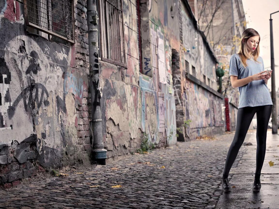 Красотки на улице летом. Красивые девушки на улице. Девушки улиц города. Красивые девушки на улице. Девушки летом на улице.