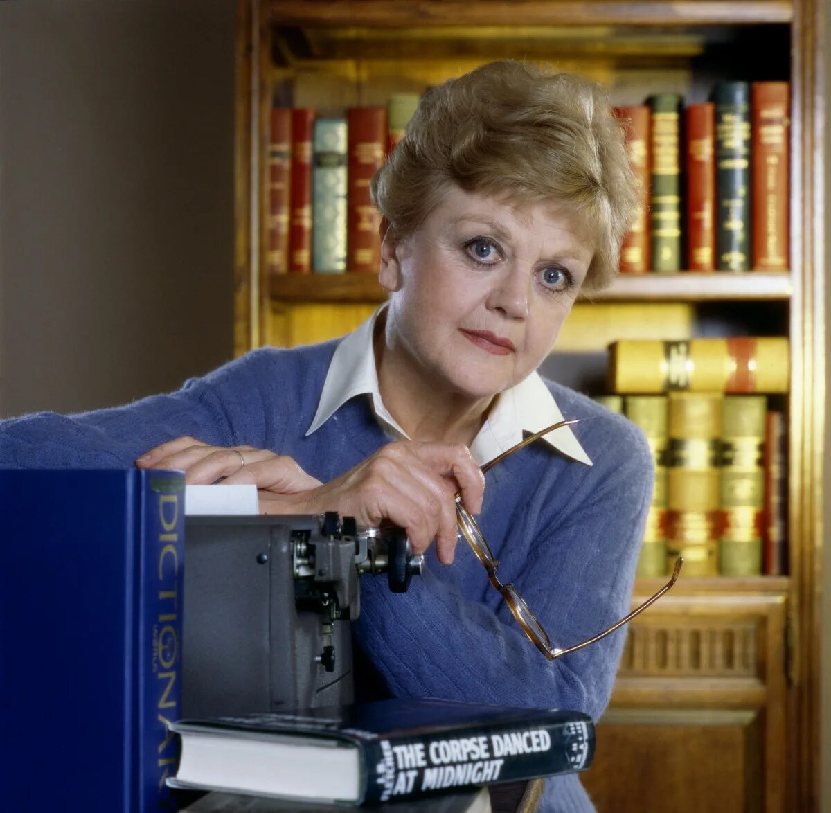 Murder she wrote. Анджела лэнсбери 2022. She wrote many books. She wrote many books. She wrote many books.