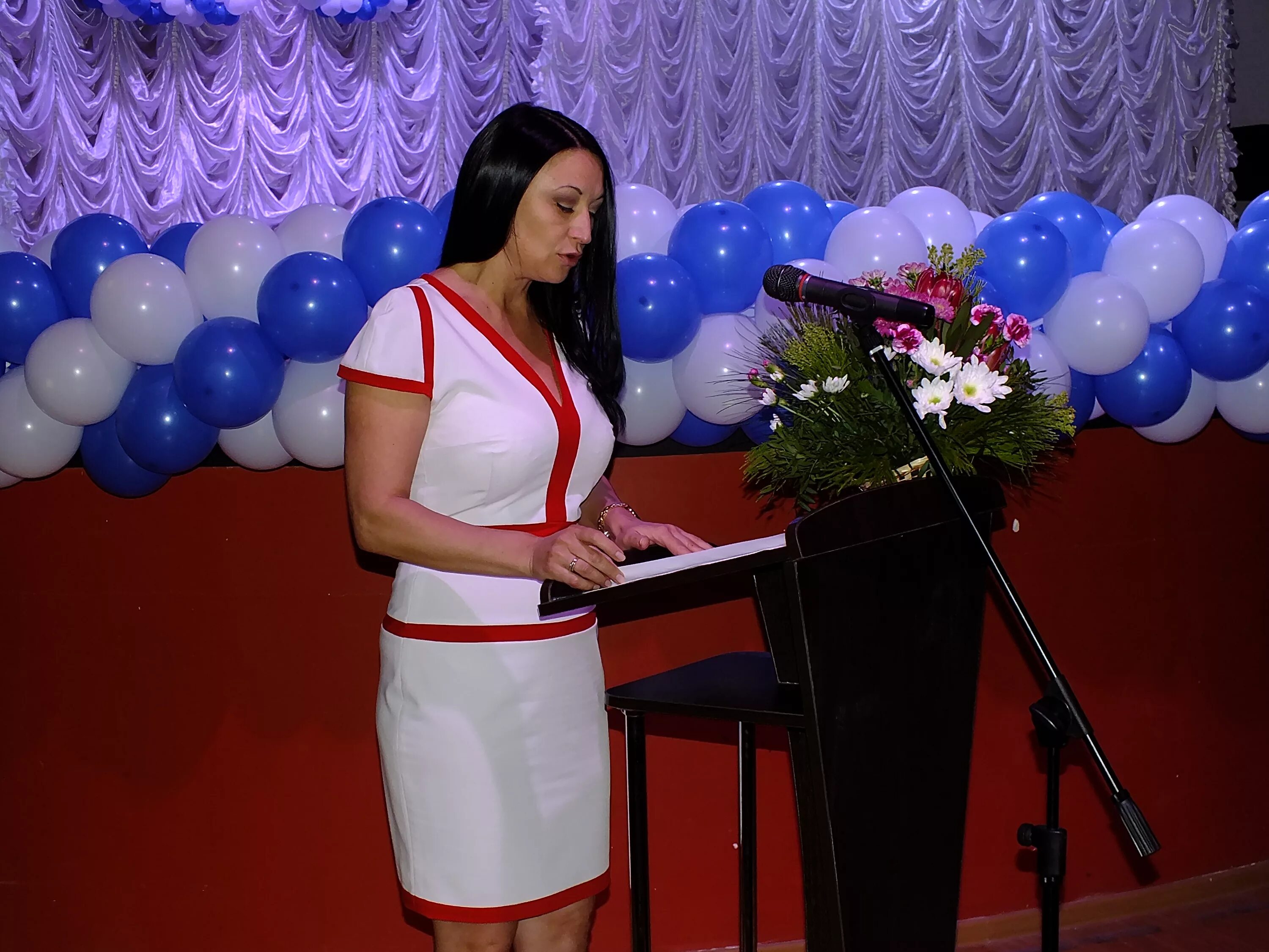 В. Малый зал администрации губернатора астраханской области. Здание правительства астраханской области. Авдеева инна владимировна астрахань. Авдеева инна владимировна.