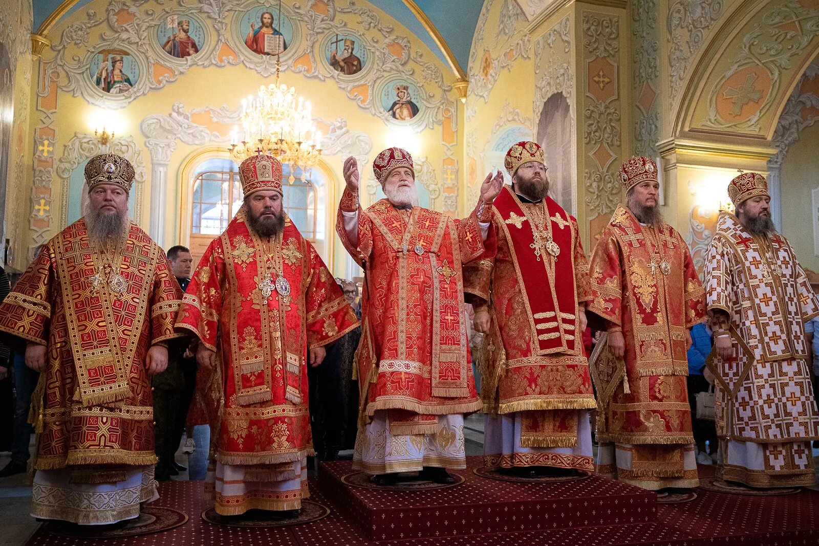 Архиерейское богослужение Саратов. Святые саратовской области