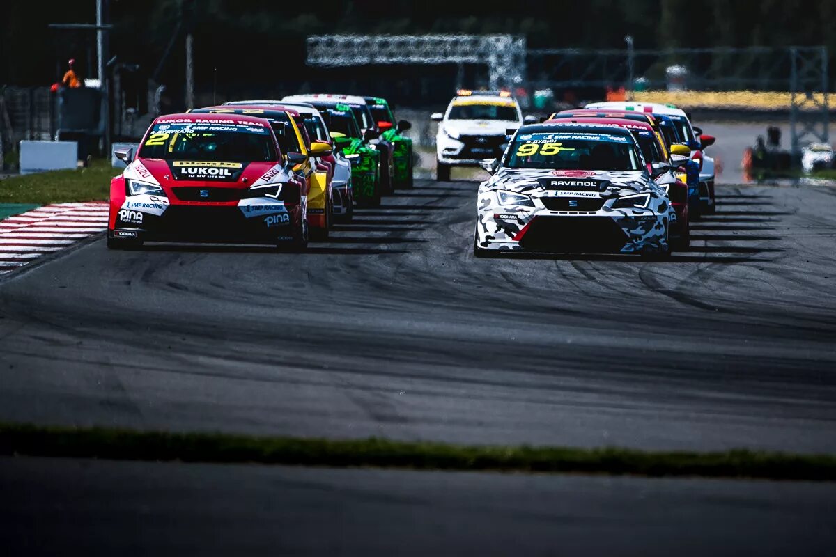 Гонки автоспорт. Спорт автомобили. W201 evo автоспорт. Автоспорт россия. Спонсоры гоночных машин.