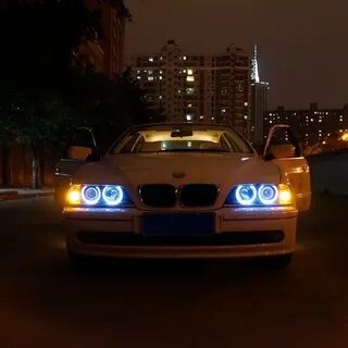 Синий глаз бмв