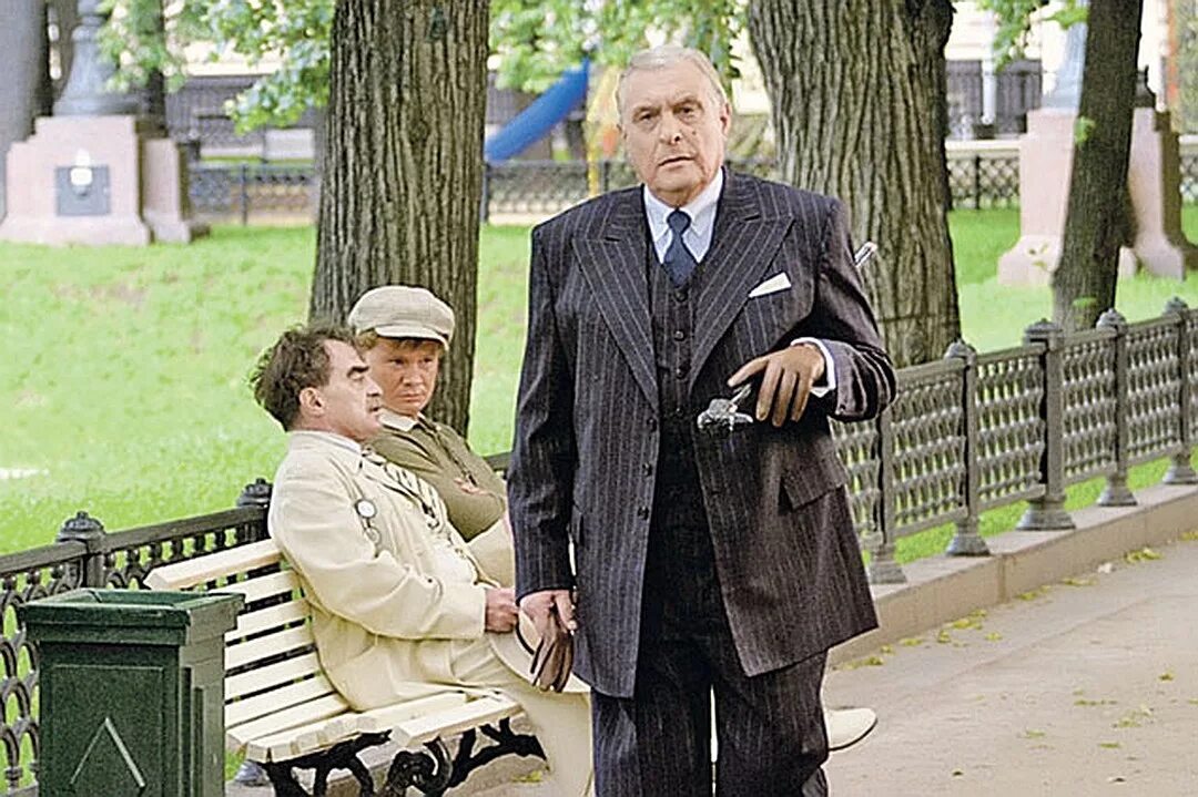 Басилашвили мастер. Олег басилашвили мастер и маргарита. Воланд мастер и маргарита 2005 басилашвили. Олег басилашвили мастер и маргарита 2005. Мастер и маргарита сериал воланд.