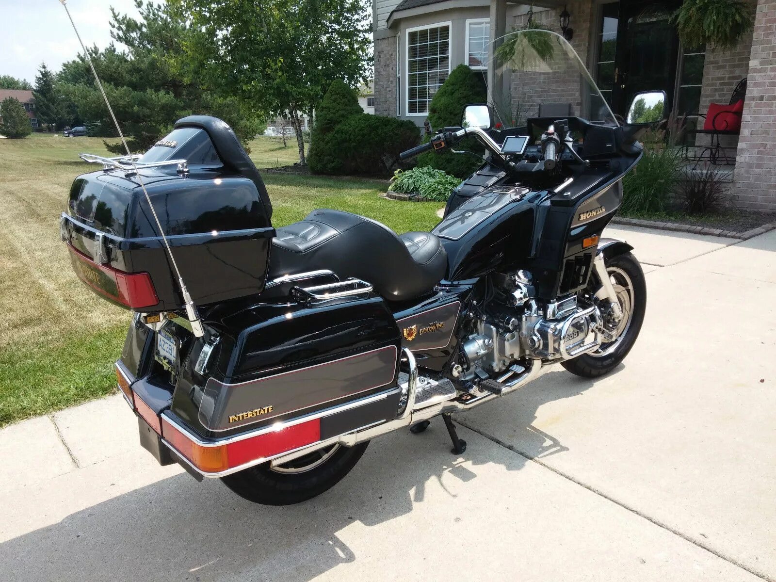 Хонда голд винг 1200. Хонда голд 1200. Honda gl1200. Хонда голд 1200. Honda gl1200 gold wing.