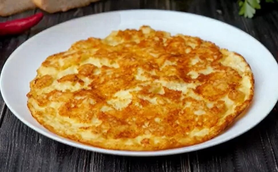 Драчена яичная. Как готовить драчену. Драчена яичная. Драчена белорусская кухня. Яичная драчёна.