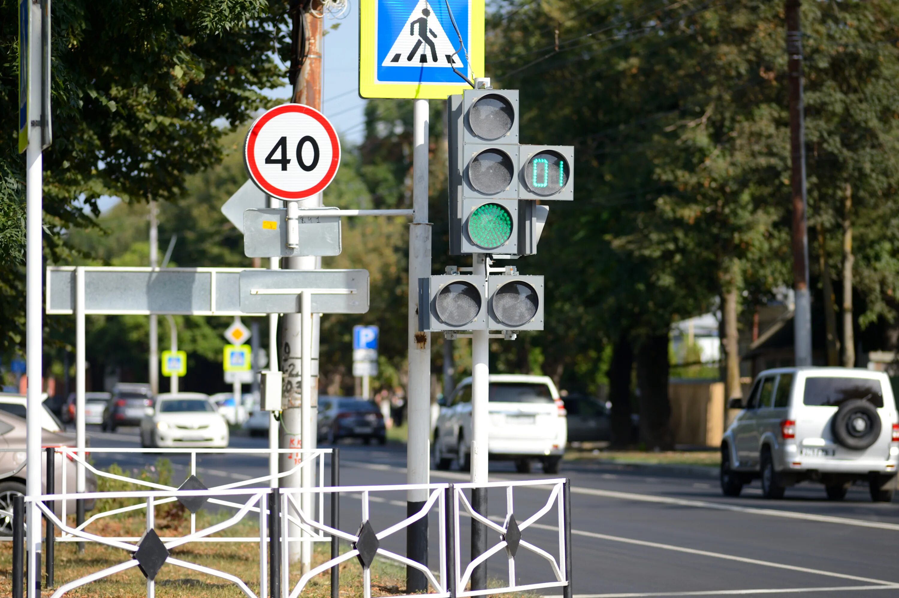 Оборудование перекрестков светофорными объектами. Светофор новая адыгея. Советская, 203 светофор. Шкаф шк6 фото светофор. Майкоп, ул.