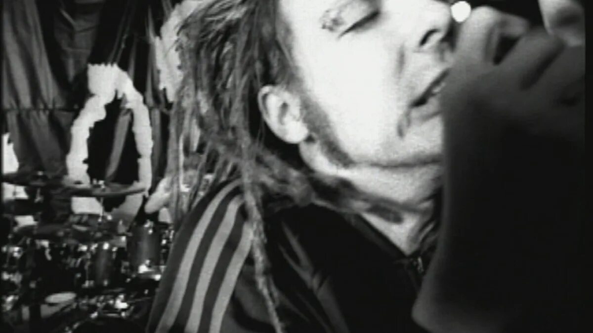 Korn dead. Korn 1993. korn 90s. head korn в молодости. korn head blind 1994.