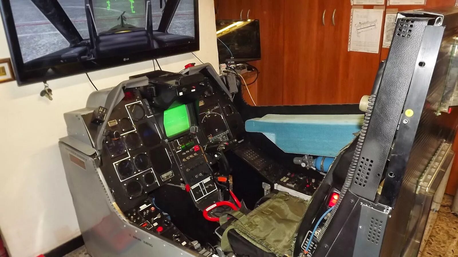 ка-50 кабина. флайт рейсинг. кокпит для симулятора mfs. кокпит logitech авиасимулятор штурвал. джойстик saitek pacific av8r flightstick for pc.