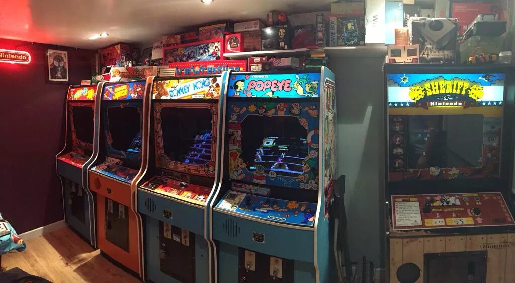 Fap n a f arcade. Аркадный зал. battletoads arcade аркадный автомат. зал аркадных автоматов в москве.