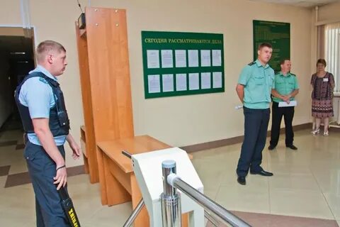 Судебный пристав мишкино