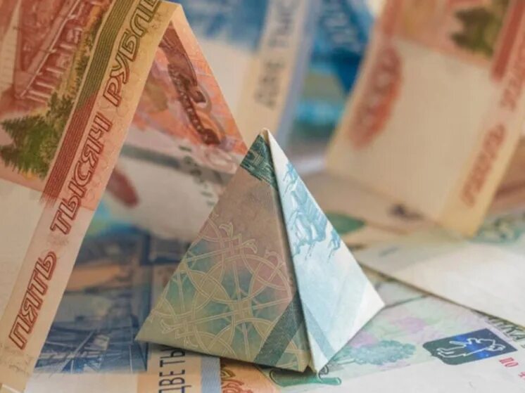 Финансовая пирамида приглашение. 7 признаков финансовых пирамид цб. Финансовая пирамида. Финансовая пирамида. Финансовая пирамида.